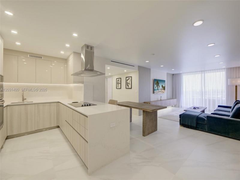 Condo for sale at Olympus Towers 403