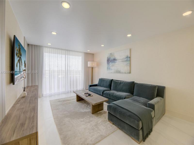 Condo for sale at Olympus Towers 403