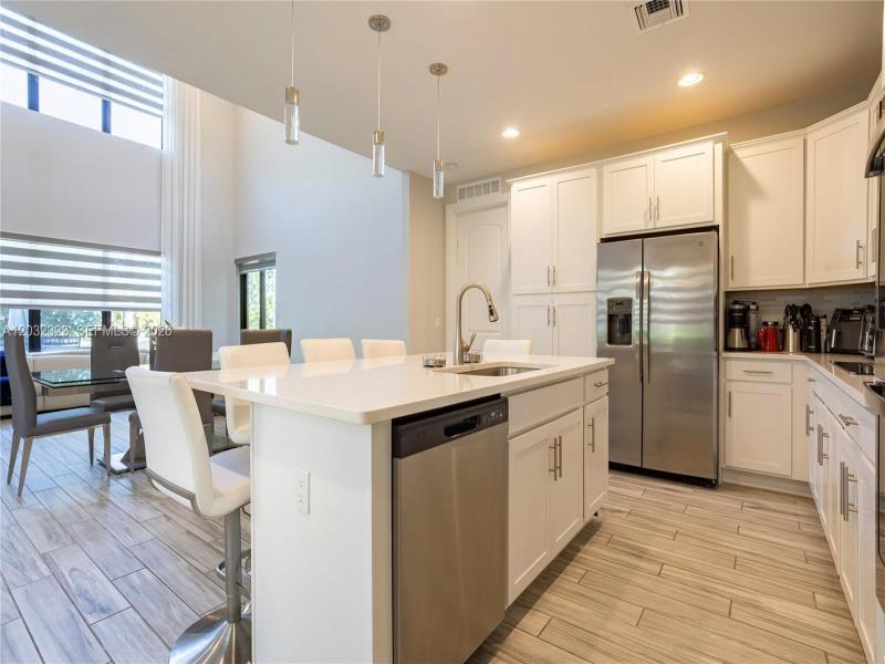 Property photo # 4