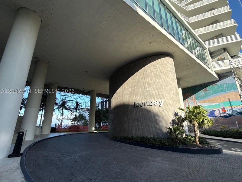 Icon Bay Apt #1907