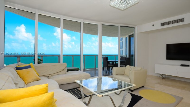 Ocean Four Apt #1508