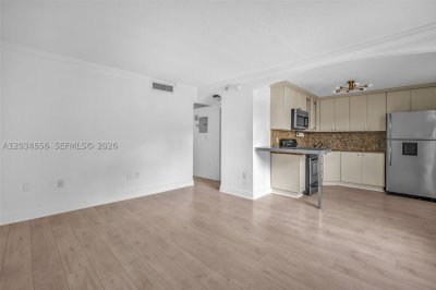 Virginia Pointe Apt #24