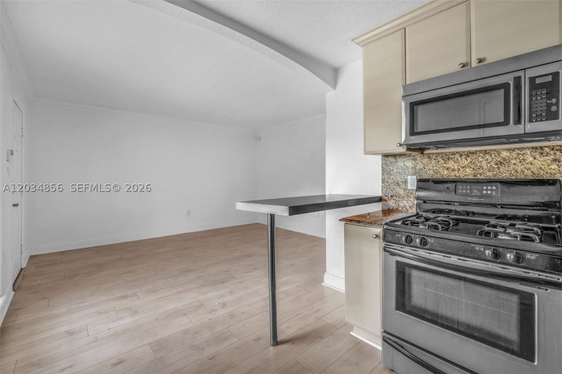 Property photo # 2