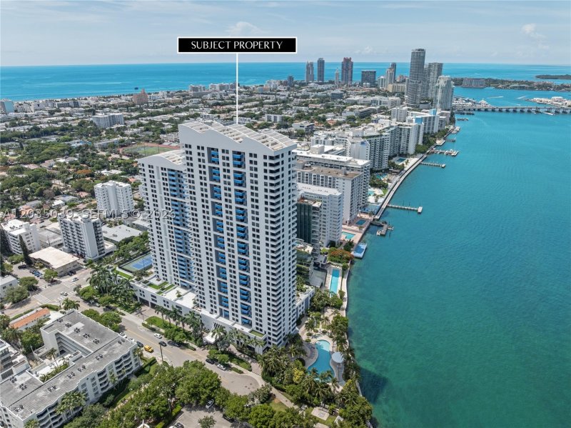 Comprar apartamento en Waverly 3001