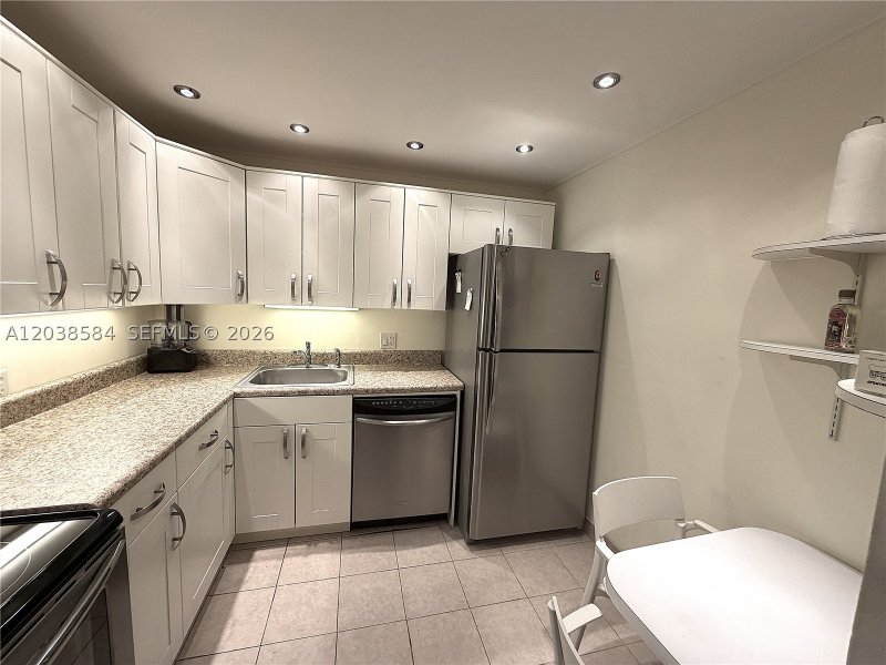Coronado I Apt #1105