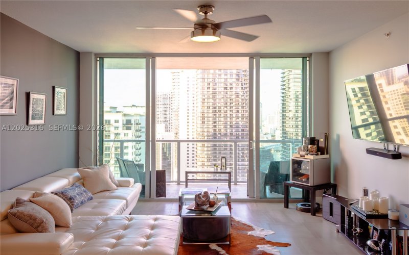 Apartment for rent at Axis on Brickell North Tower PH3822