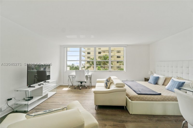 Apartment for rent at Oceania 1 538