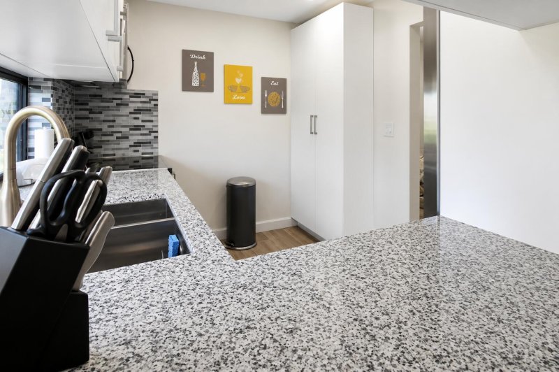 Condo for sale at Plaza of the Americas 816