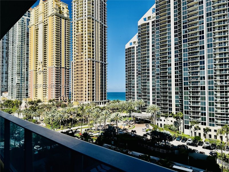 Comprar apartamento no Aurora 803