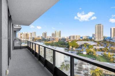 Mondrian Hallandale Apt #906