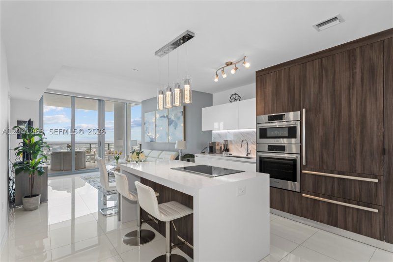 Apartment for rent at Paramount Miami WorldCenter 3900