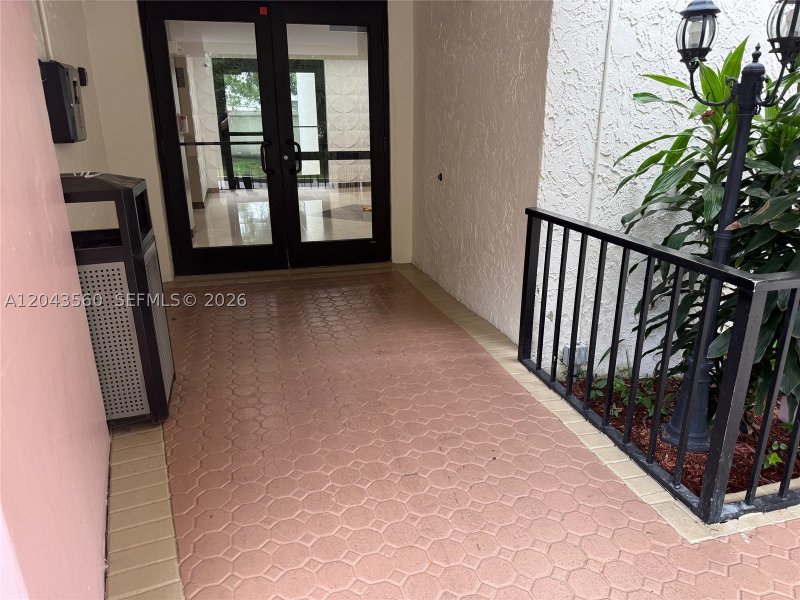 Apartment for rent at Plaza of the Americas 508