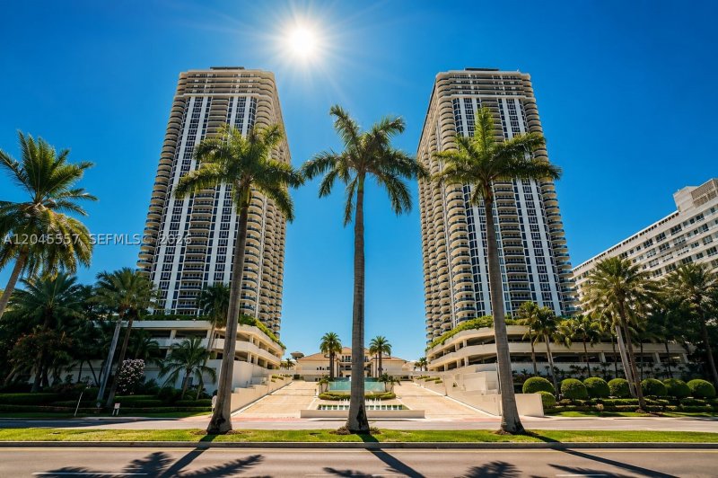 Aluguel de apartamento no Green Diamond Condo 2407