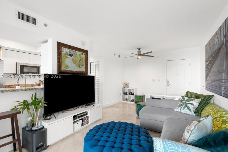 Condo for sale at Cosmopolitan 2309