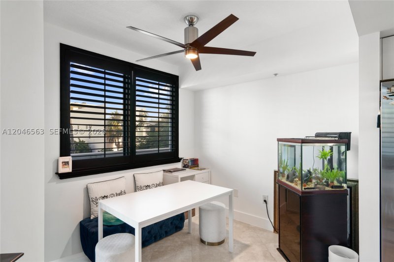 Condo for sale at Cosmopolitan 2309