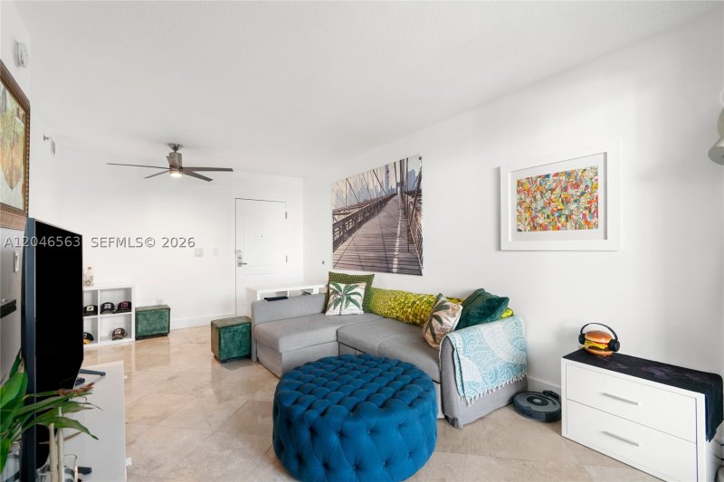 Condo for sale at Cosmopolitan 2309