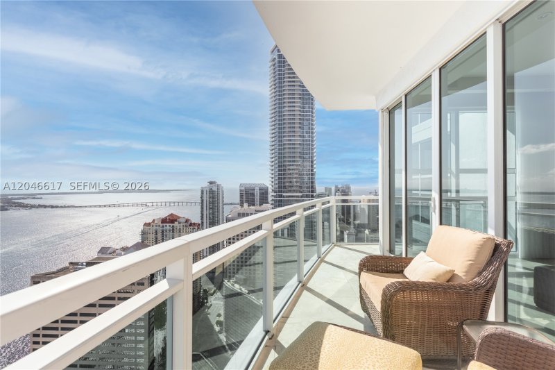 Condo for sale at The Plaza Tower I 5011