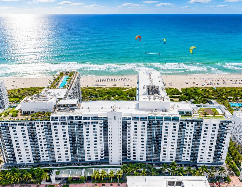 Roney Palace Apt #PH22