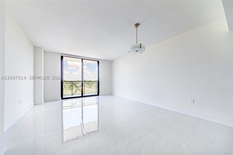 Alquiler de apartamento en Merrick Manor 733