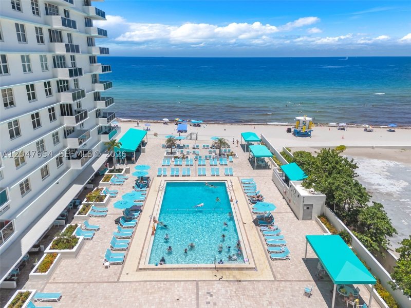 Apartment for rent at Sea Air Towers PH03