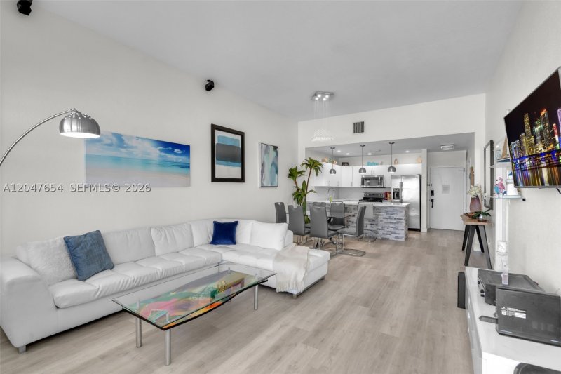 Apartment for rent at Sea Air Towers PH03