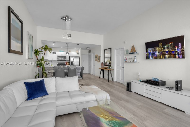 Apartment for rent at Sea Air Towers PH03