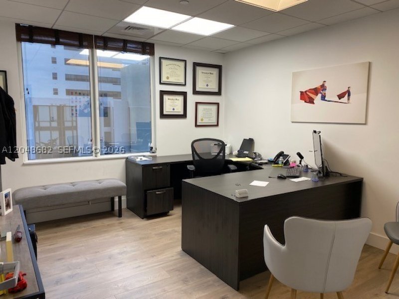 Condo for sale at Brickell Flatiron 7F