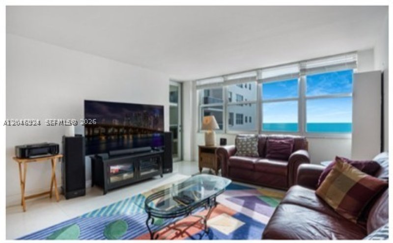 Condo for sale at Maison Grande 619