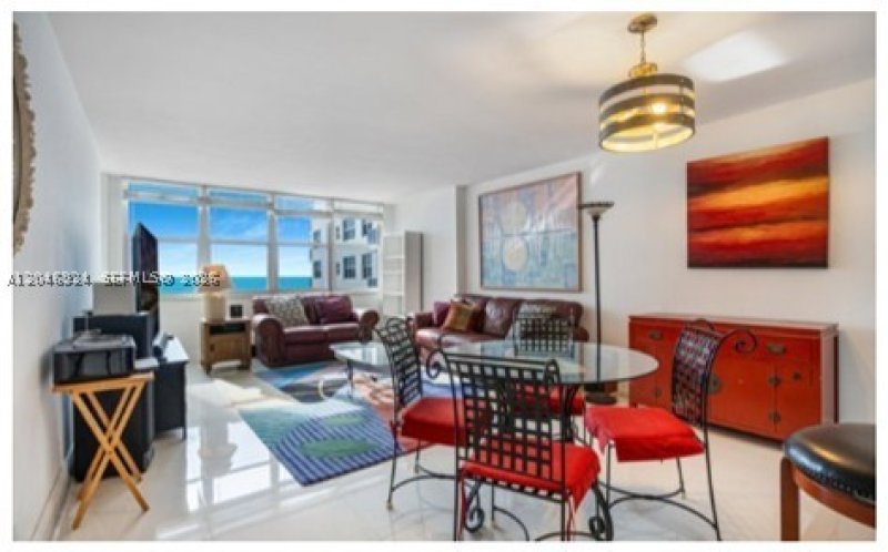 Condo for sale at Maison Grande 619