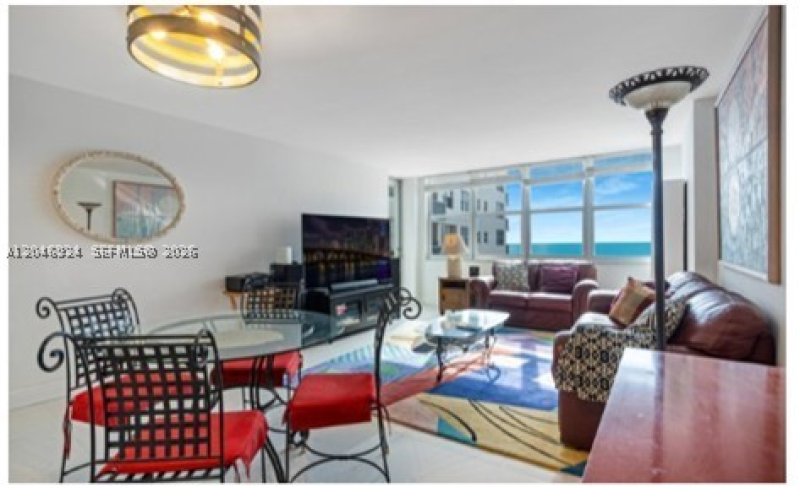 Condo for sale at Maison Grande 619