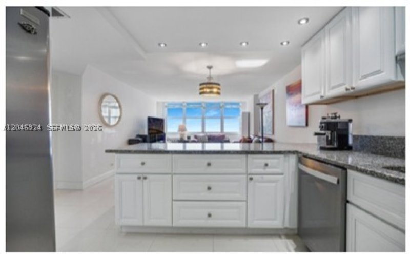 Condo for sale at Maison Grande 619