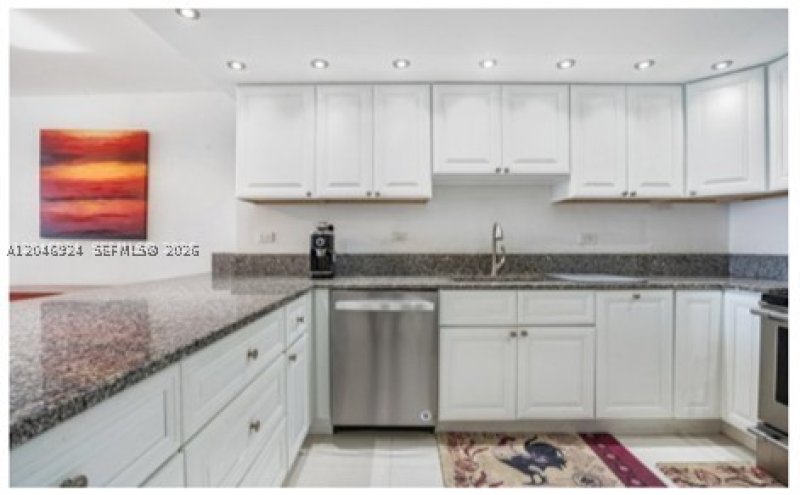 Condo for sale at Maison Grande 619