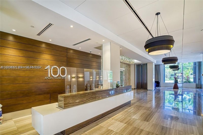 Condo for sale at Arlen House 1906