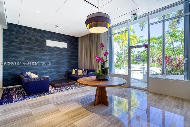 Condo for sale at Arlen House 1906