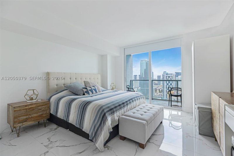 Apartment for rent at 500 Brickell West Tower 3807
