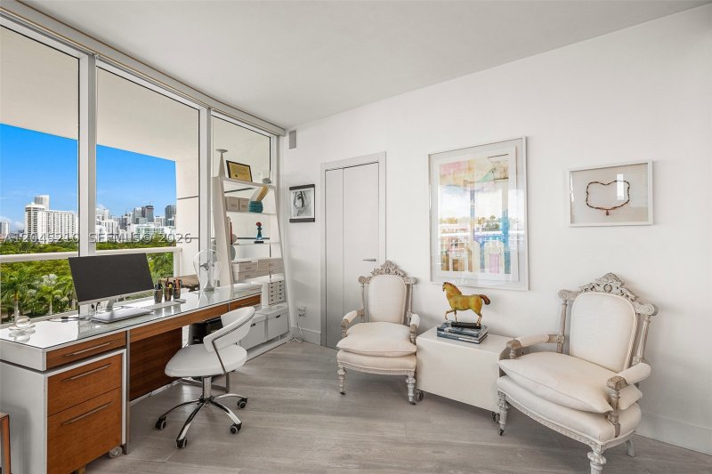 Condo for sale at Bristol Tower 1006