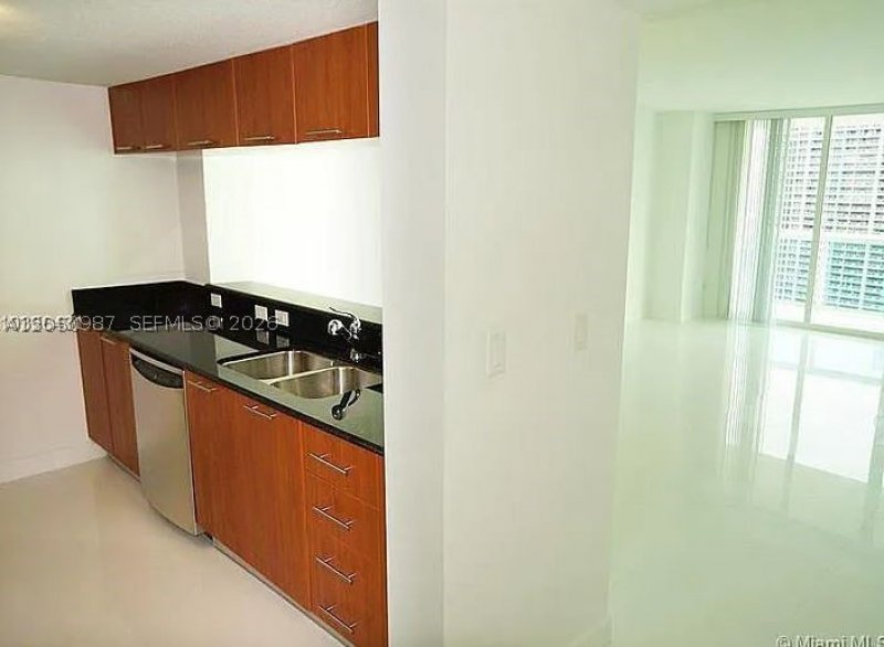 Condo for sale at 1800 Club 3014