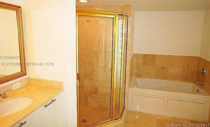 Condo for sale at 1800 Club 3014