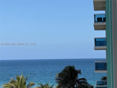 The Waverly At Surfside Apt #521