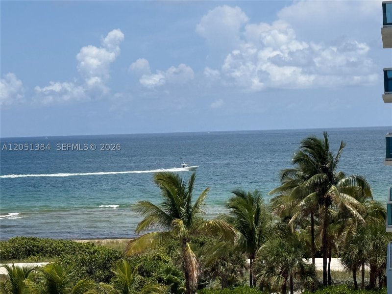 The Waverly At Surfside Apt #521