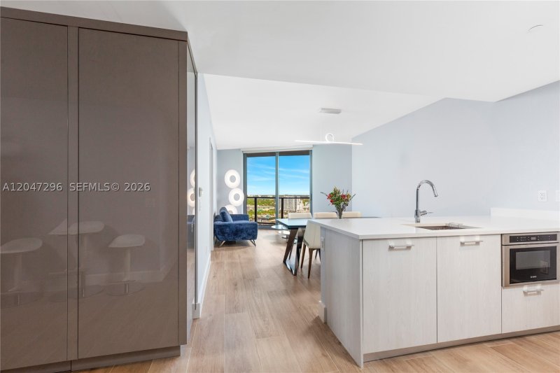 Apartment for rent at Paraiso Bayviews 1710
