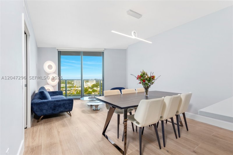 Apartment for rent at Paraiso Bayviews 1710