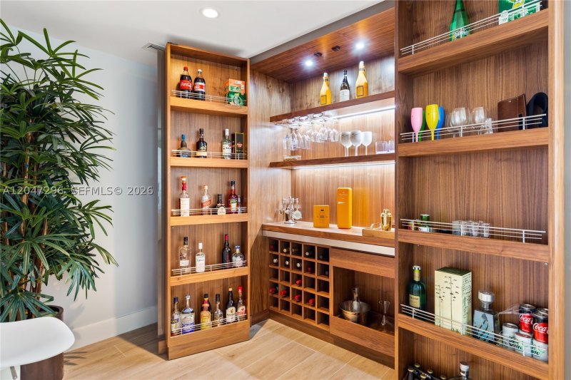 Apartment for rent at Paraiso Bayviews 1710