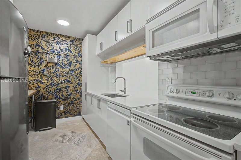 Condo for sale at Surfside Palms 115