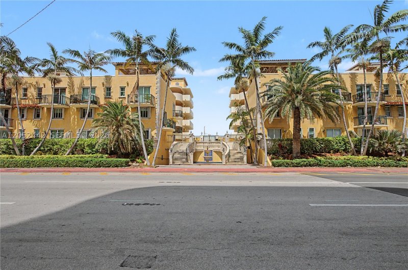 Condo for sale at Surfside Palms 115