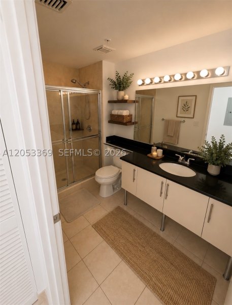 Apartment for rent at Brickell on the River North 3619