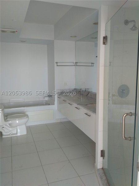 Apartment for rent at 500 Brickell East Tower 3200