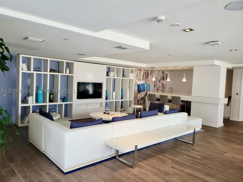 Condo for sale at Baltus House 806