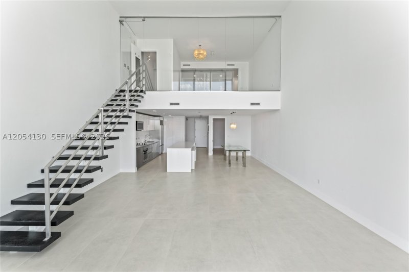 Aluguel de apartamento no Ten Museum Park 3802