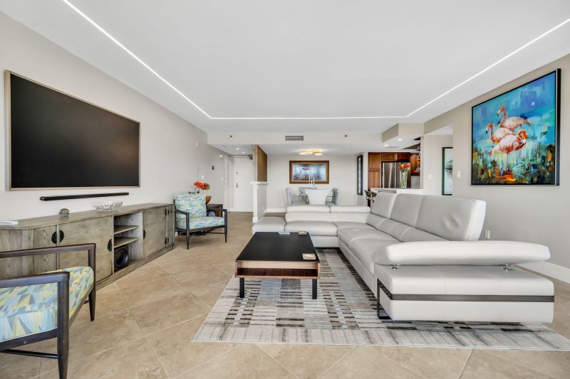 Condo for sale at The Tower at Port Royale 902